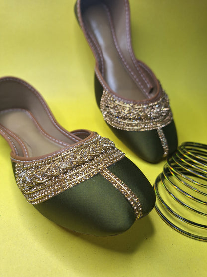 Rang-e-Zevar Khussa Collection