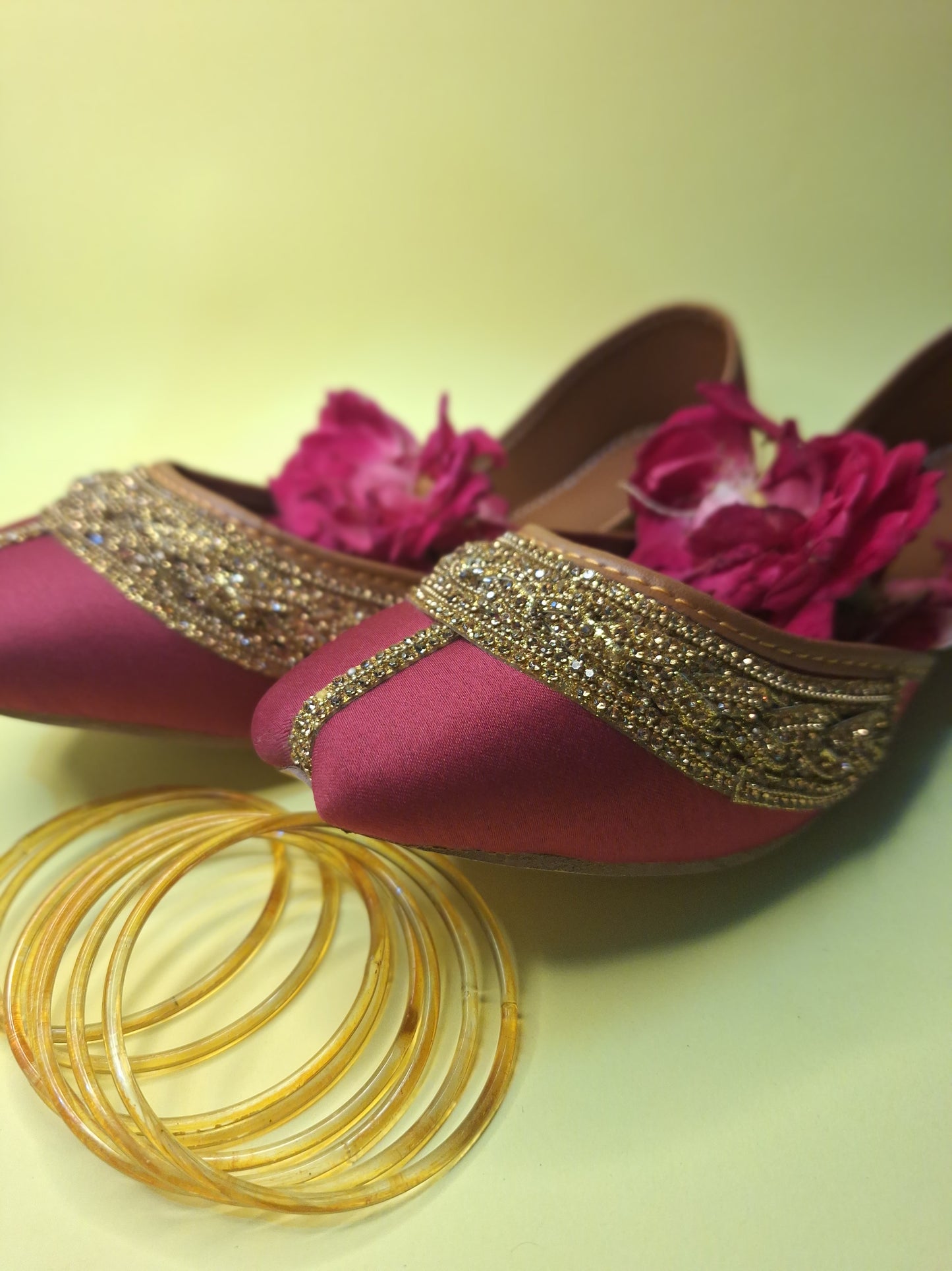 Rang-e-Zevar Khussa Collection