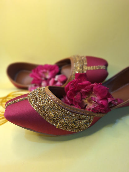 Rang-e-Zevar Khussa Collection