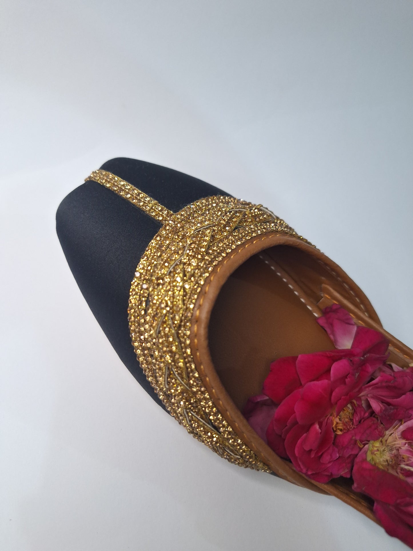 Rang-e-Zevar Khussa Collection