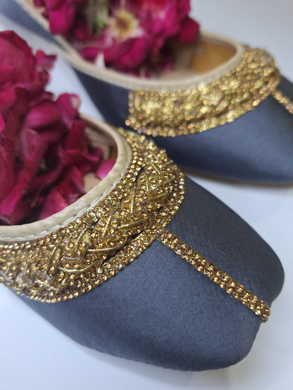 Rang-e-Zevar Khussa Collection