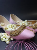 Rang-e-Zevar Khussa Collection