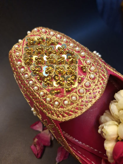 Shahi Zardosi Khussa