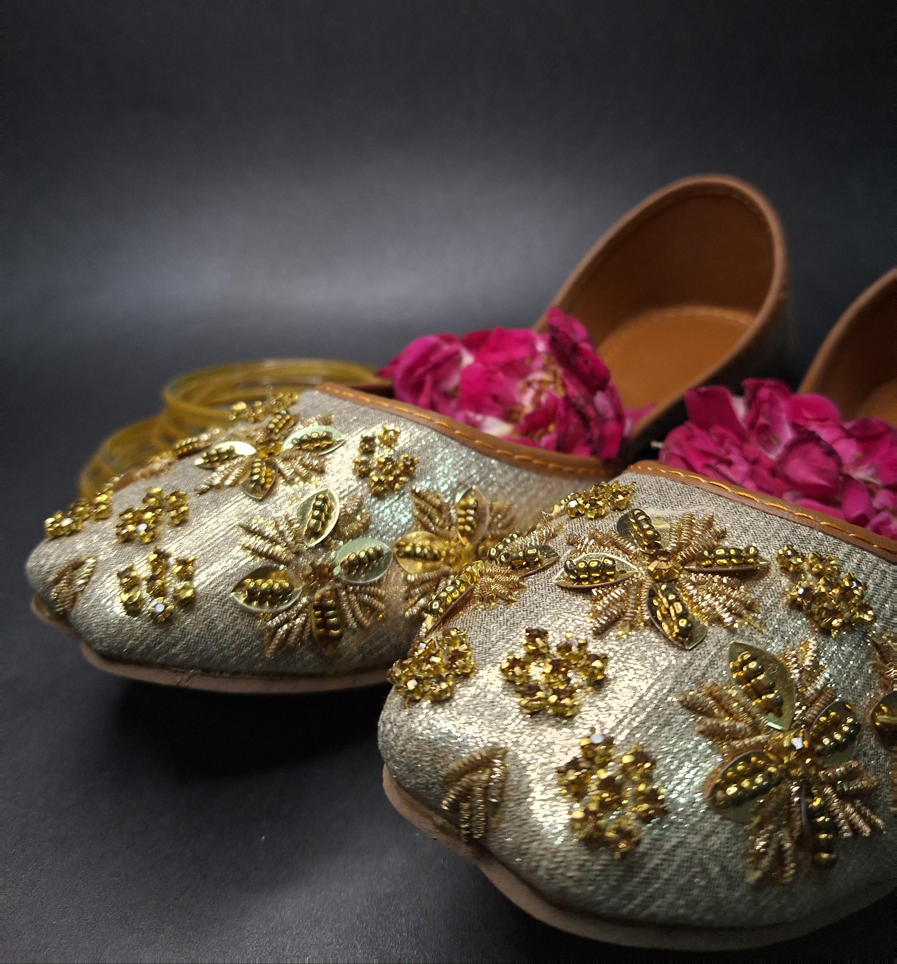 Zari-e-Noor Golden Embroidered Khussa Collection