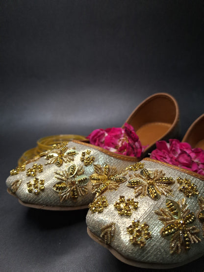 Zari-e-Noor Golden Embroidered Khussa Collection