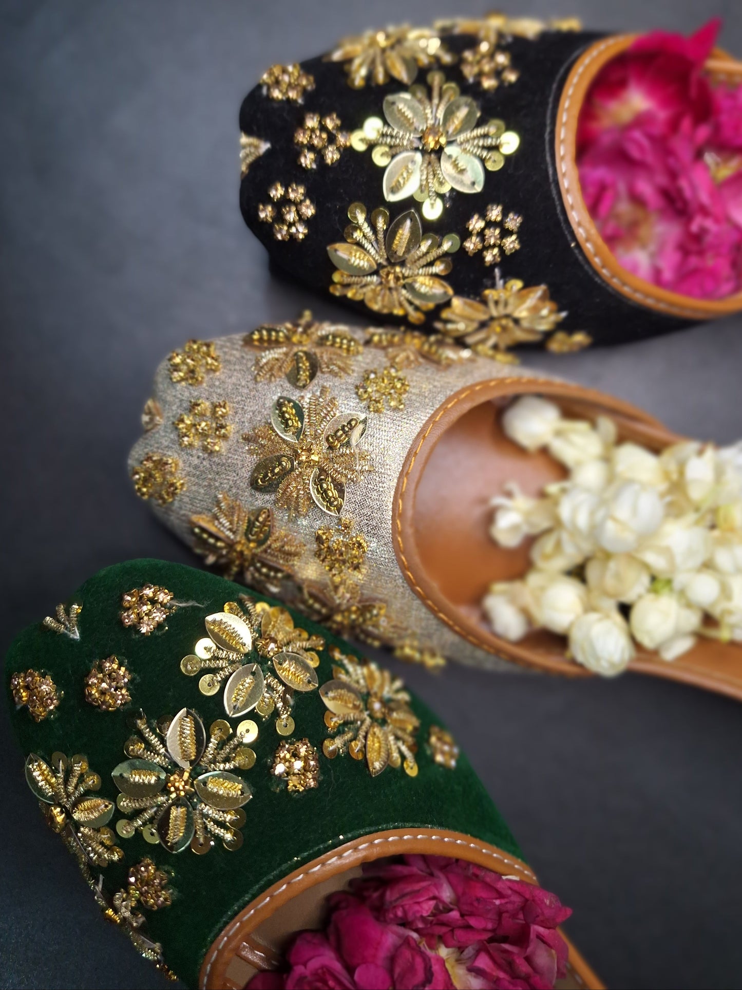 Zari-e-Noor Golden Embroidered Khussa Collection
