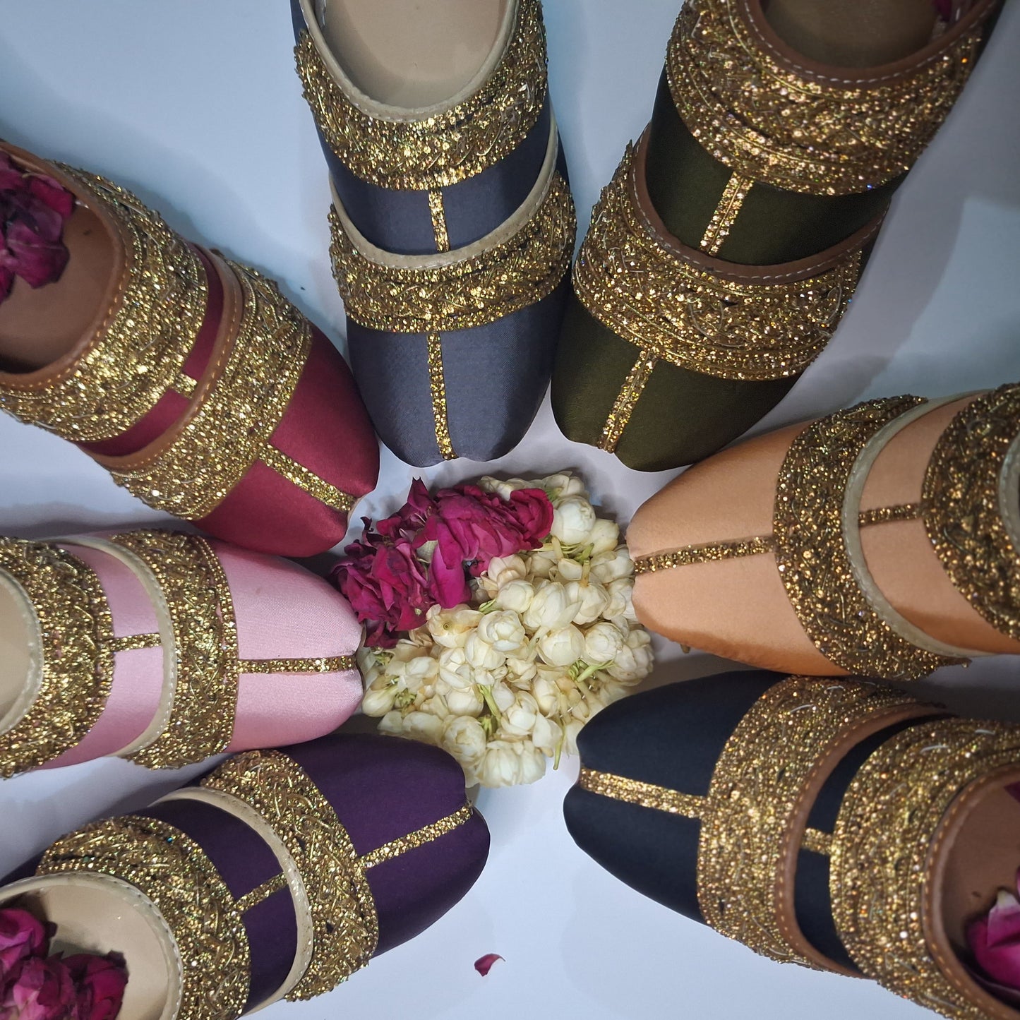 Rang-e-Zevar Khussa Collection