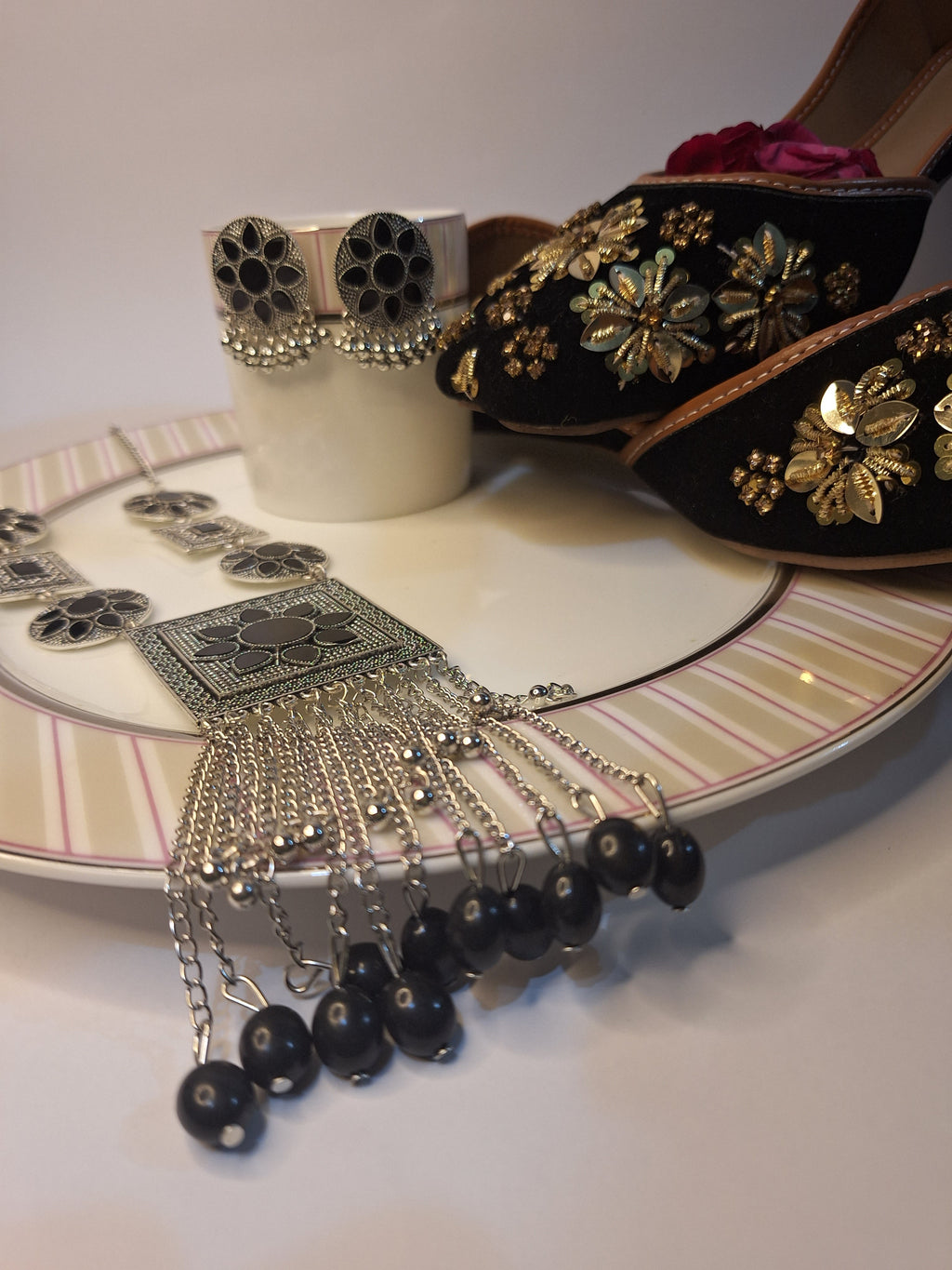 Noor-e-Zevar Black Heritage Combo