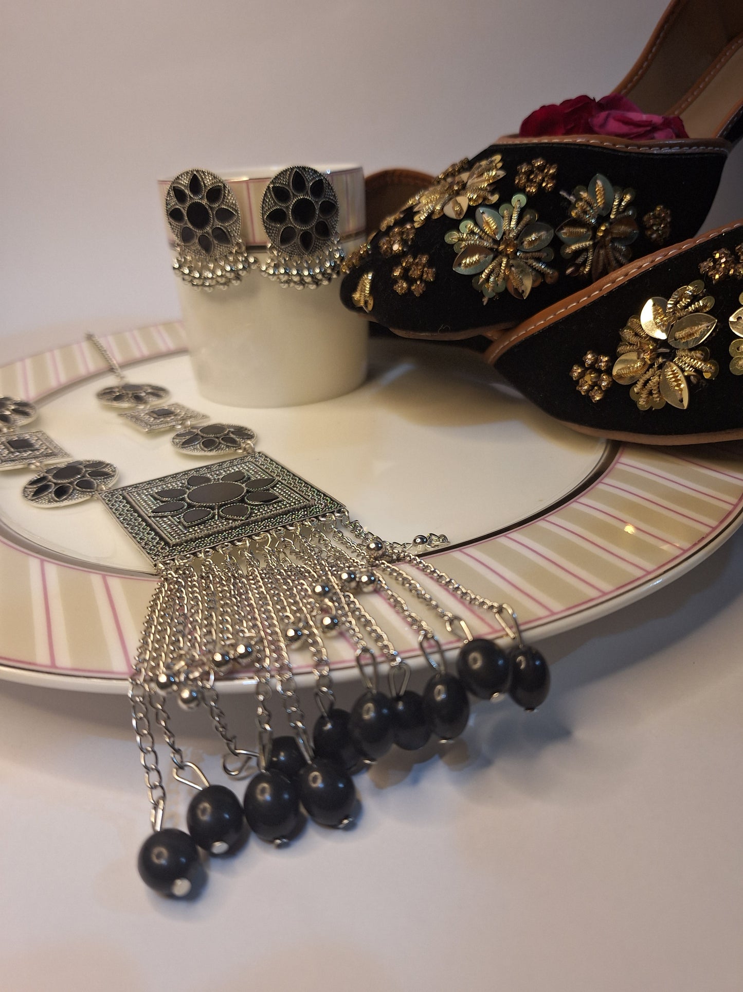 Noor-e-Zevar Black Heritage Combo