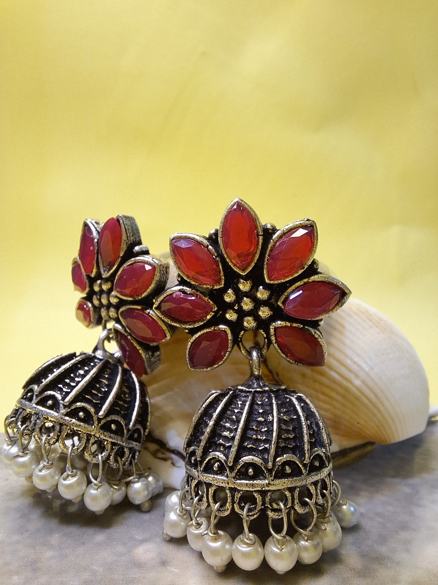 Gulzaar Floral Jhumki