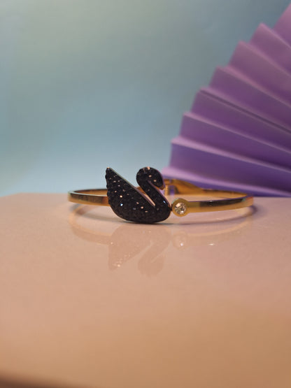 Velora Black Bracelet