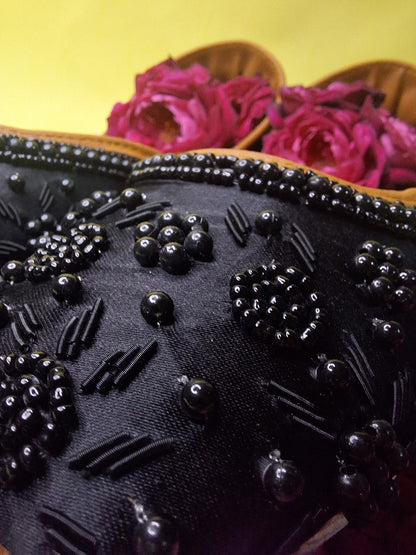 Shabnam-e-Kala Casual Khussa