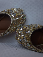 KUNDAN ZOYA
